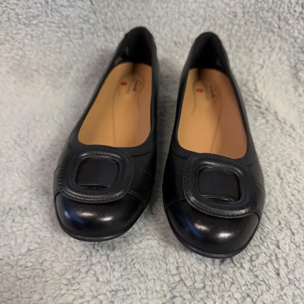 CLARKS Un Blush Cove Leather Pumps Womens 7.5 Black Low Heel Slip On Shoes